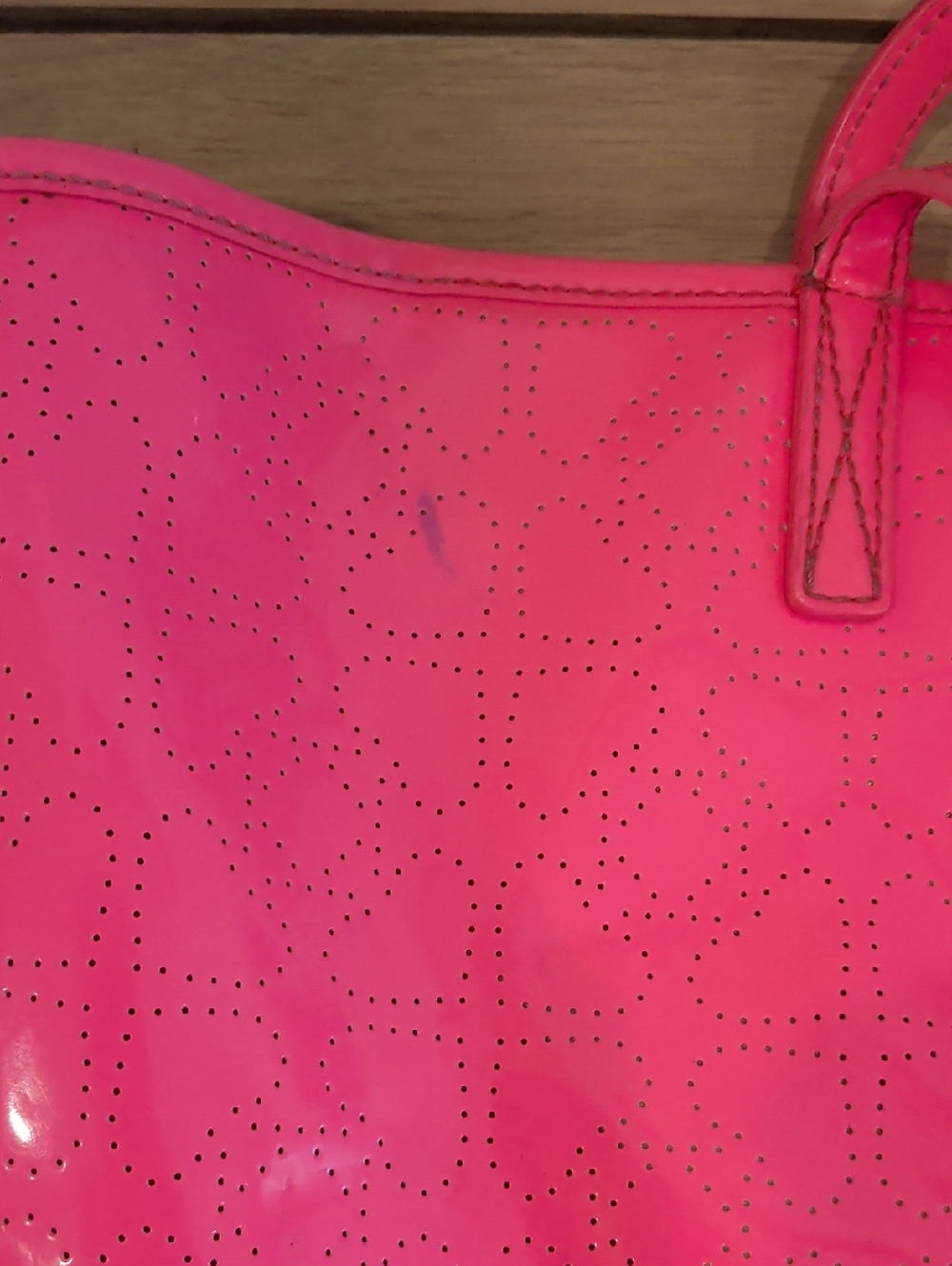 Kate Spade Molly bikini Dot patent Tote In neon Hot pink - Picture 9 of 12